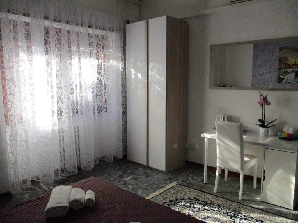 Maxim Rooms Rome Exterior photo