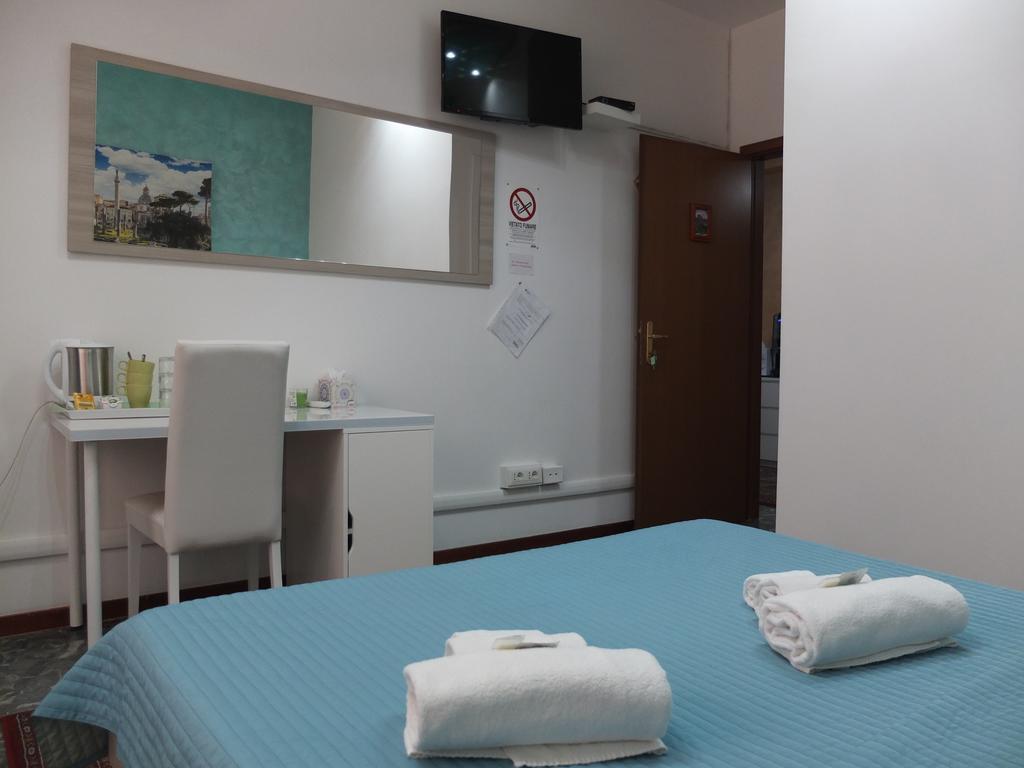 Maxim Rooms Rome Exterior photo