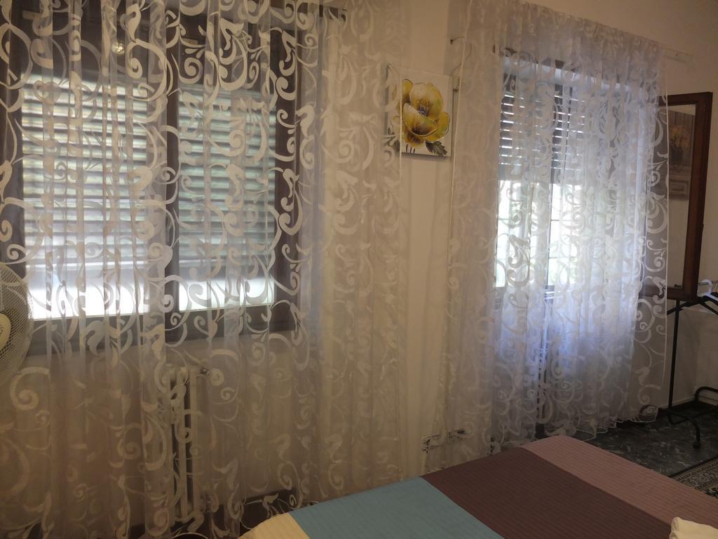 Maxim Rooms Rome Exterior photo